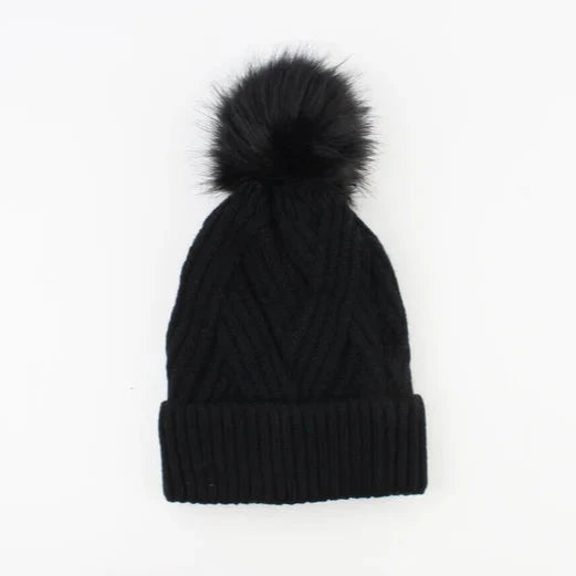 Wintermuts zwart met pom pom